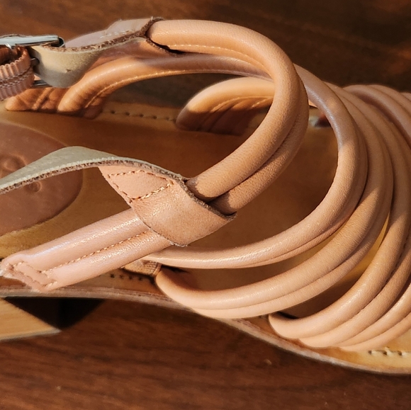 Latigo "Vacation" Strappy Block Heel Sandals 7.5 Blush color - Picture 11 of 11